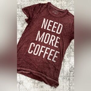 LOL Vintage “Need more coffee” Red Tee Shirt. Size L